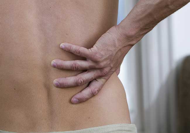 Dolor en la zona media de la espalda: Causas, síntomas y tratamientos - EGP  Neurocirugia