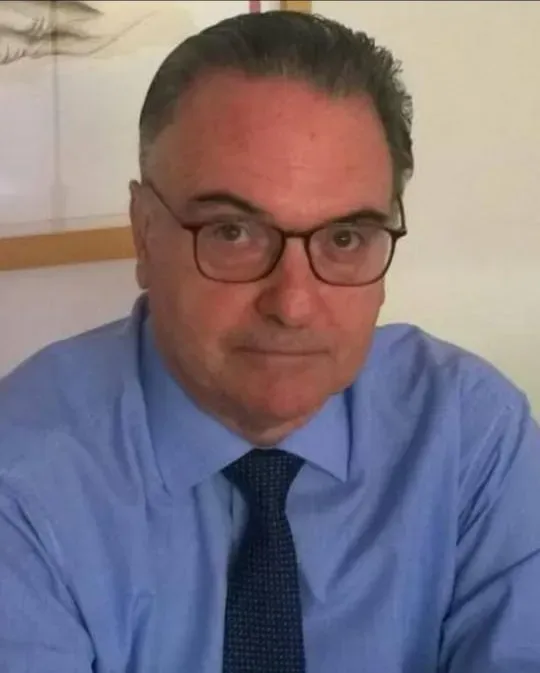 Dr. Roberto Borrone