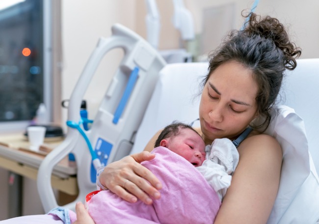 945 Irregularidades Impulso Prácticas perinatales alternativas y riesgo de infección en recién nacidos  - Artículos - IntraMed